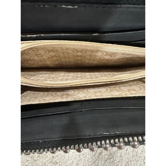 Black Studded Leather Wallet With Zipper & Multiple Compartments Charming Charli - Picture 6 of 10